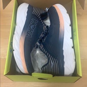 Hoka One One Bondi 6 Women’s Athletic Running Shoe